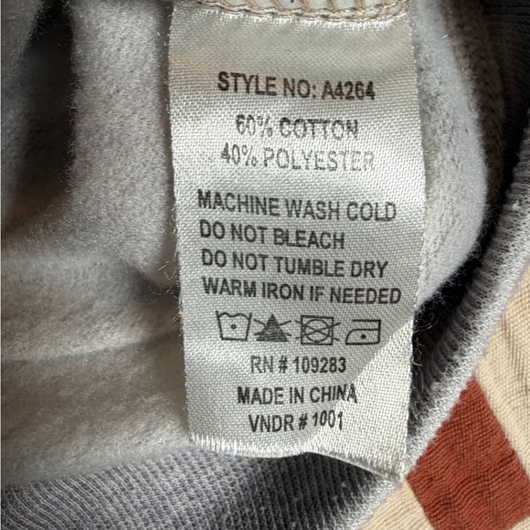 Ocean Drive Light Gray Distressed Soft Hoodie Pullover Sweater Size M - Picture 5 of 5